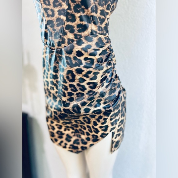 ASOS Leopard Print Corset Seamed Mini Dress size 6 Us new super cute dress - Picture 3 of 14